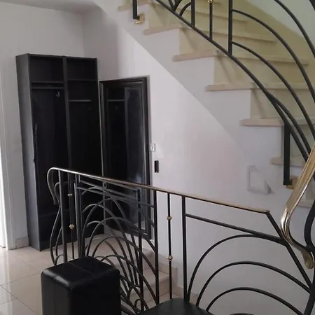 Maison Sur Marne 4 Chambres,proche Disney Villa Le Perreux-Sur-Marne