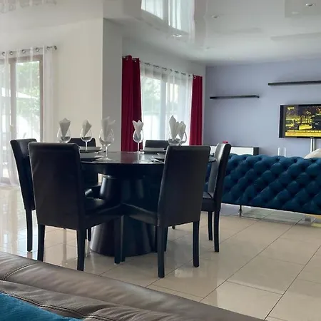 Maison Sur Marne 4 Chambres,proche Disney Villa *