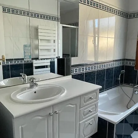 Maison Sur Marne 4 Chambres,proche Disney *