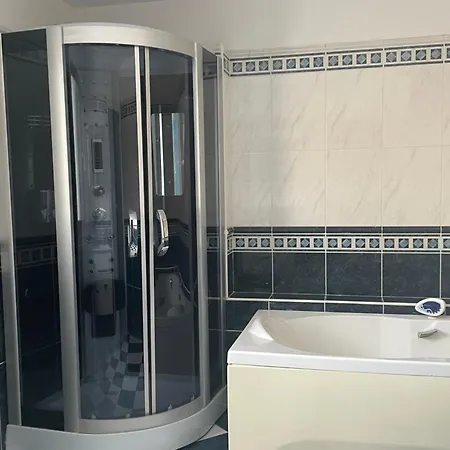 Maison Sur Marne 4 Chambres,proche Disney Villa